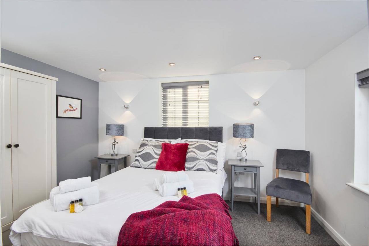 Gateway Mews - Serviced Apartments 凯格沃思 外观 照片