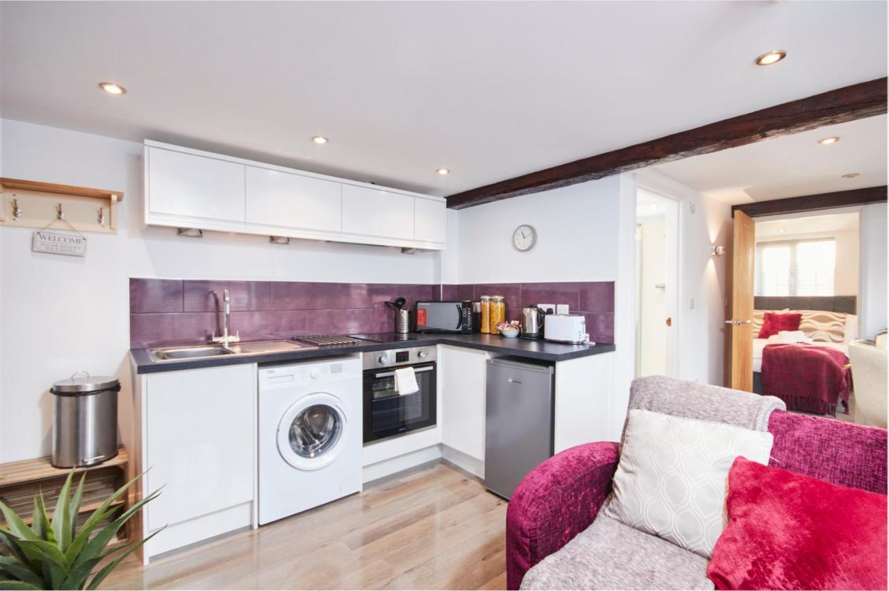 Gateway Mews - Serviced Apartments 凯格沃思 外观 照片